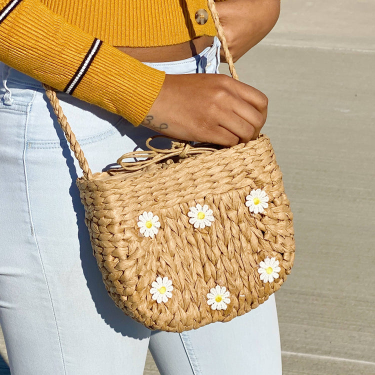 Daisy Straw Crossbody Bag